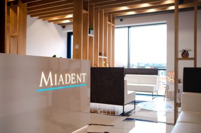 Miadent Studio - Dentysta dziecięcy, Protetyka i Implanty Zębów